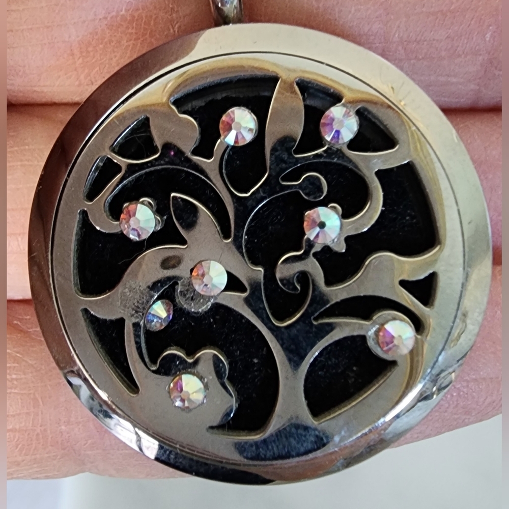 Personal Aromatherapy Diffuser Necklace Locket Tr… - image 3